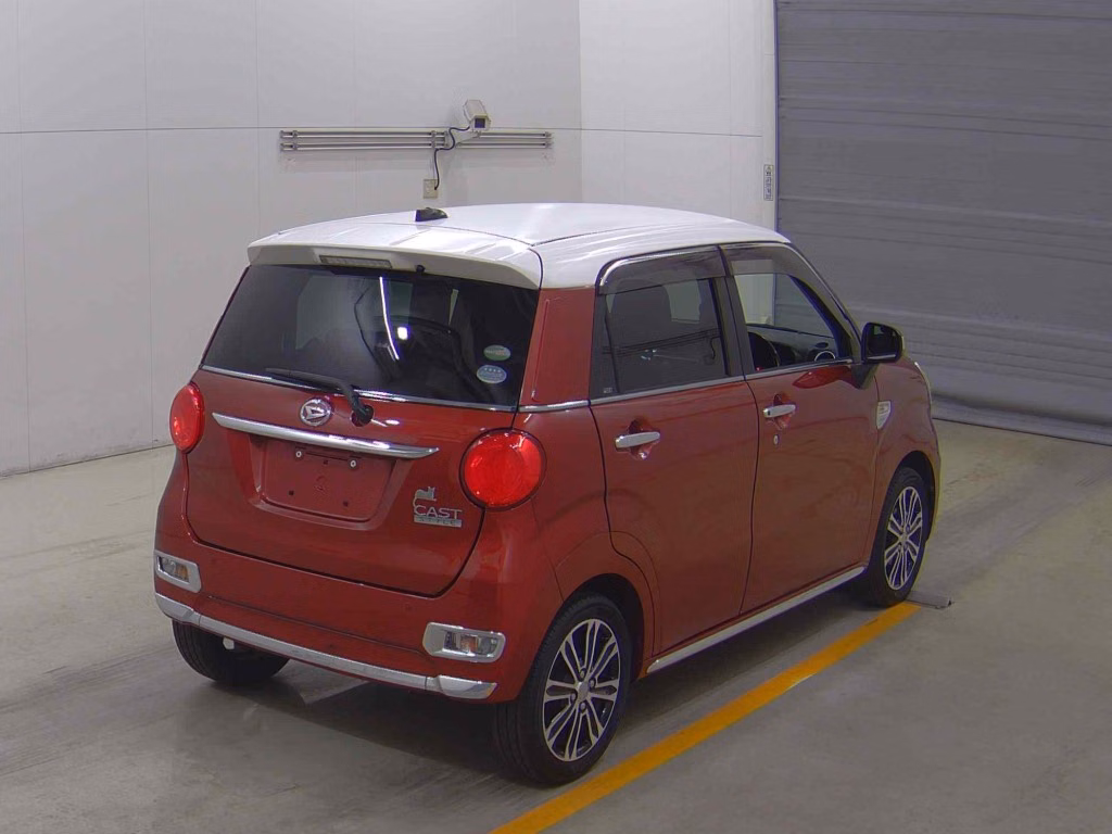 DAIHATSU CAST