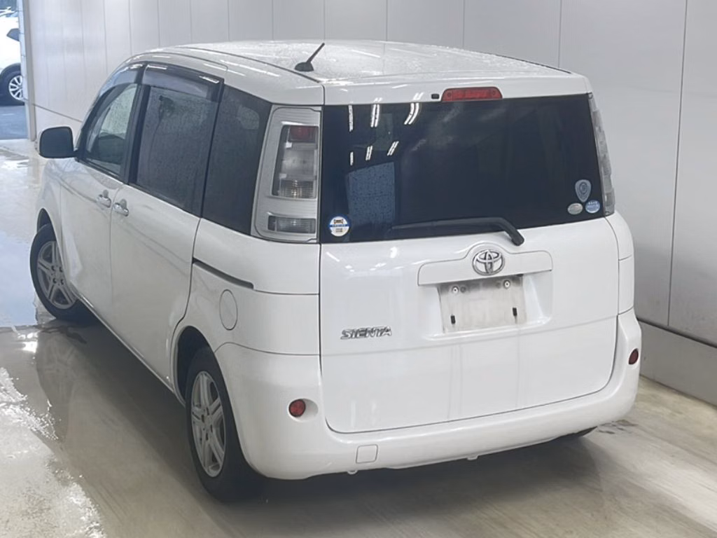 TOYOTA SIENTA