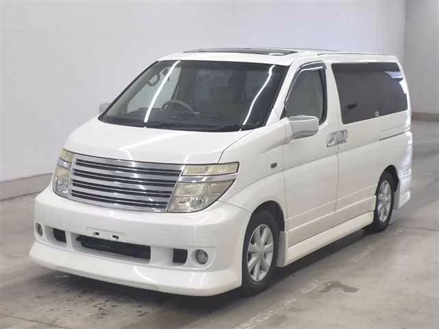 NISSAN ELGRAND