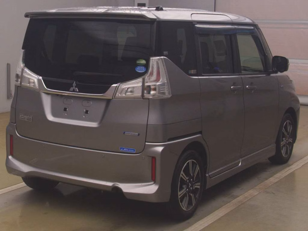 MITSUBISHI DELICA D:2
