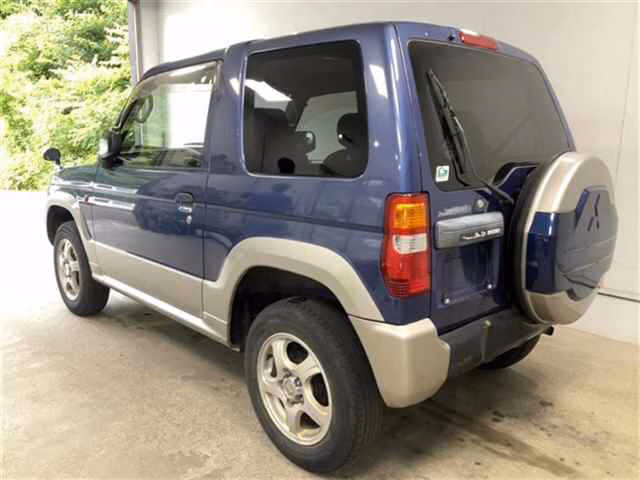 MITSUBISHI PAJERO MINI