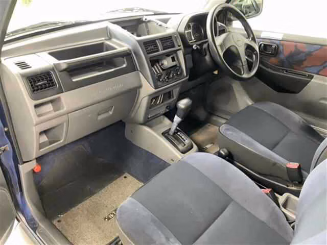 MITSUBISHI PAJERO MINI