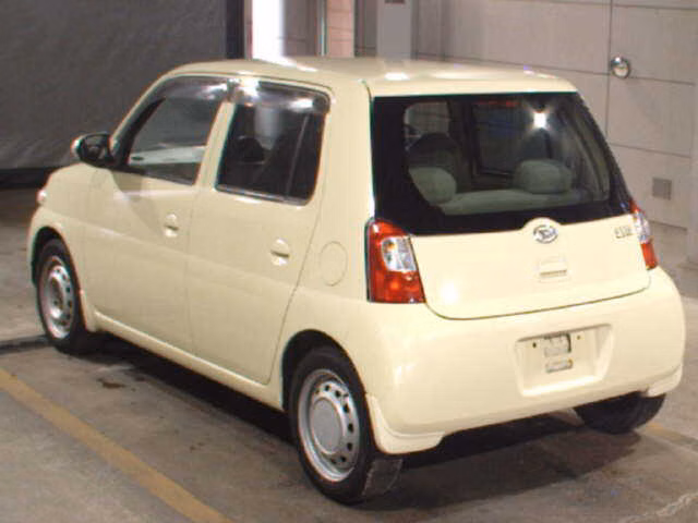 DAIHATSU ESSE