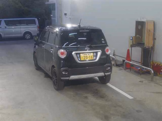 DAIHATSU CAST