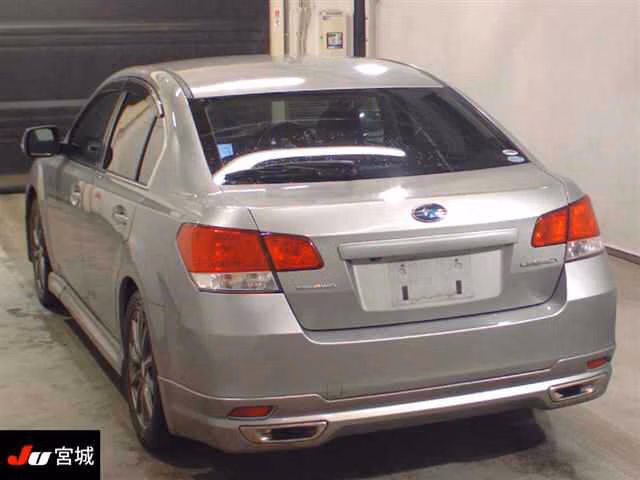 SUBARU LEGACY B4