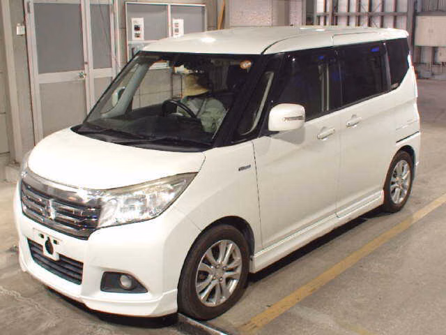 MITSUBISHI DELICA D:2