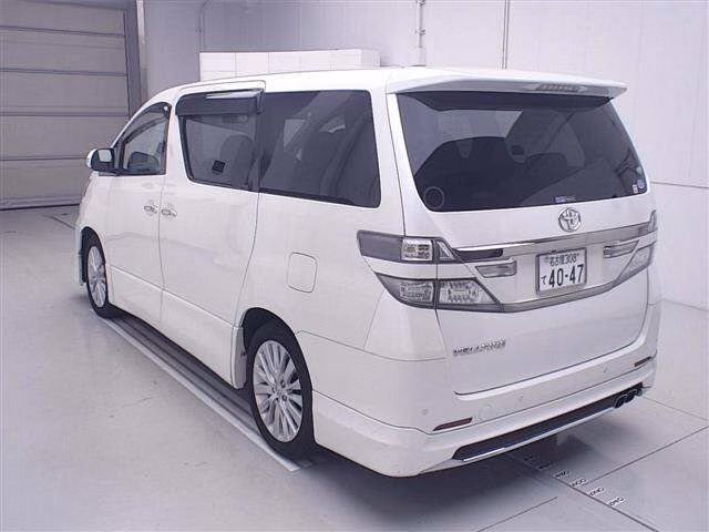 TOYOTA VELLFIRE