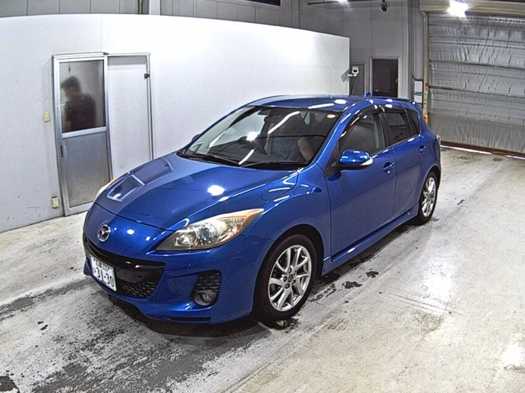 MAZDA AXELA