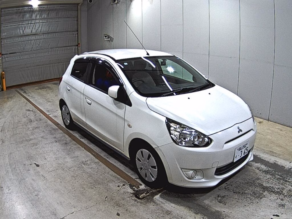 MITSUBISHI MIRAGE