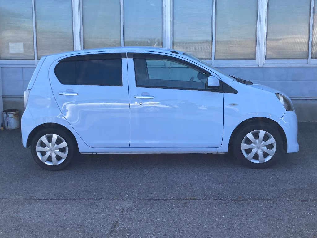 TOYOTA PIXIS EPOCH
