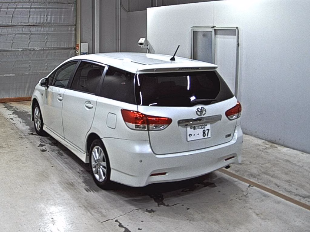 TOYOTA WISH