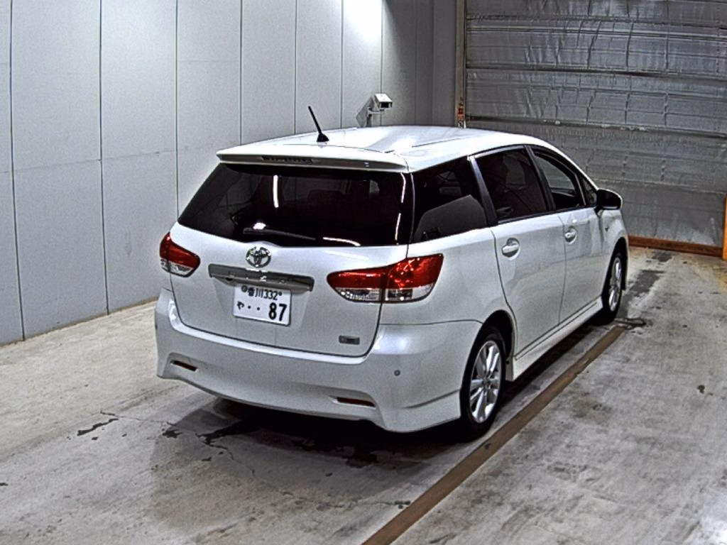 TOYOTA WISH
