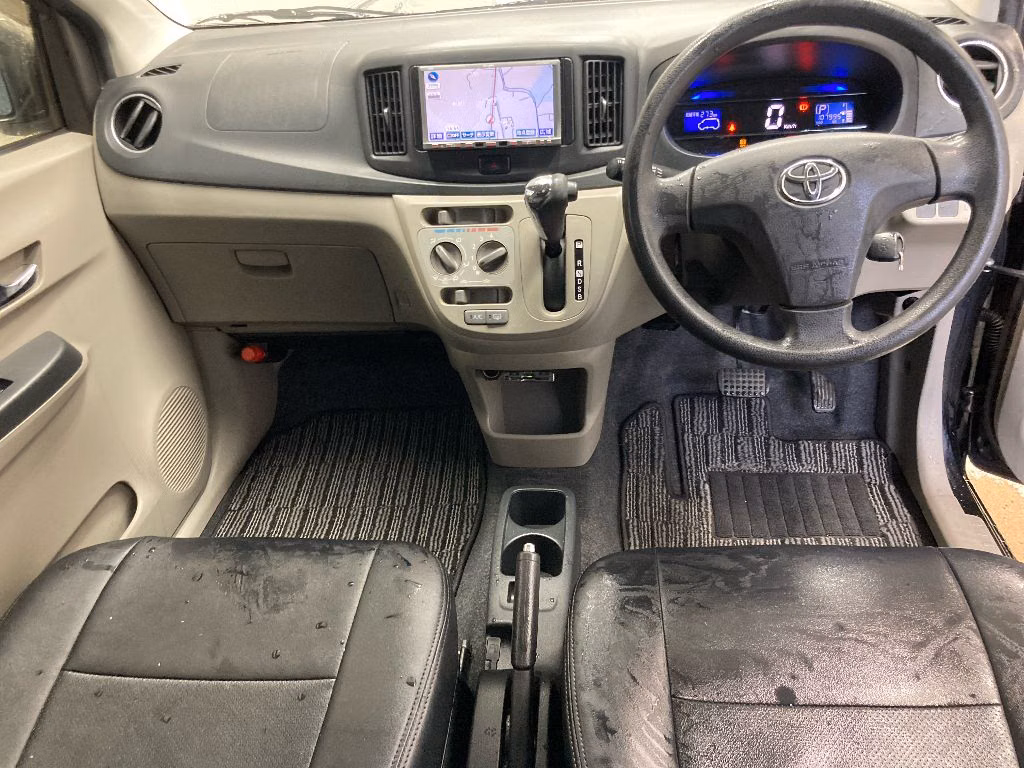 TOYOTA PIXIS EPOCH