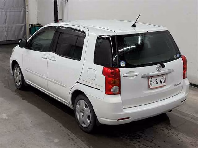 TOYOTA RAUM