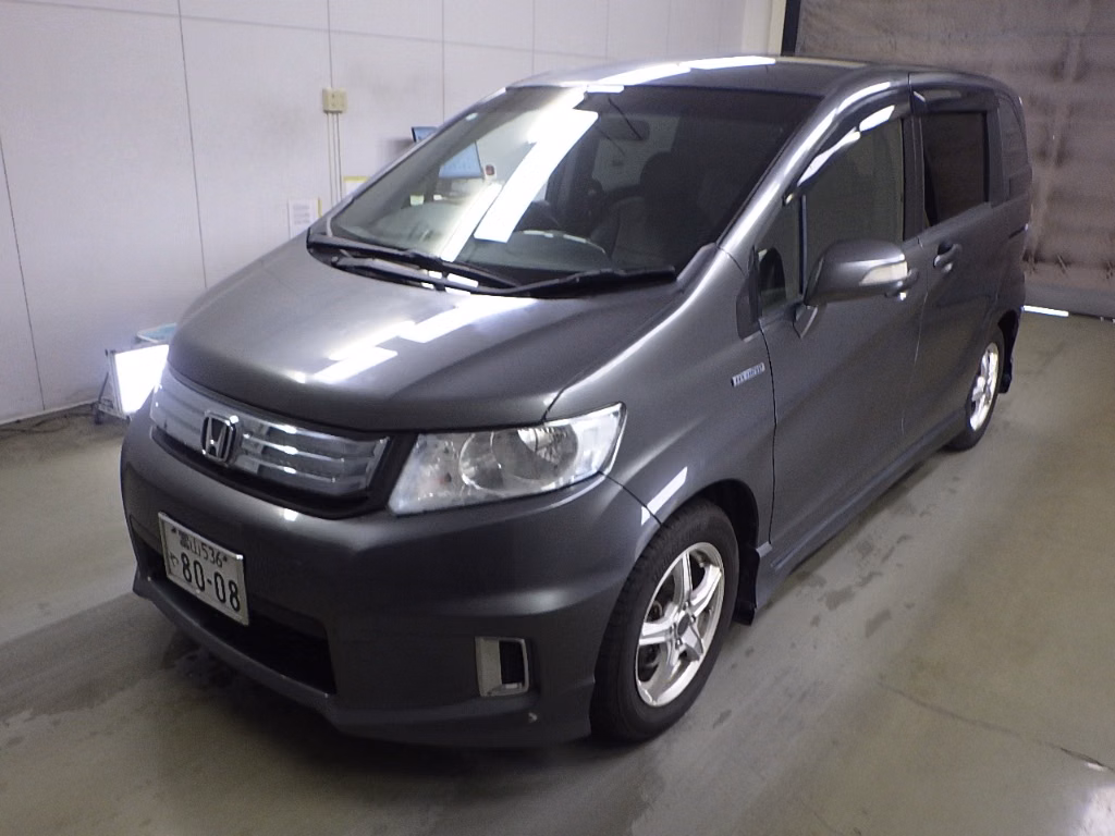 HONDA FREED SPIKE