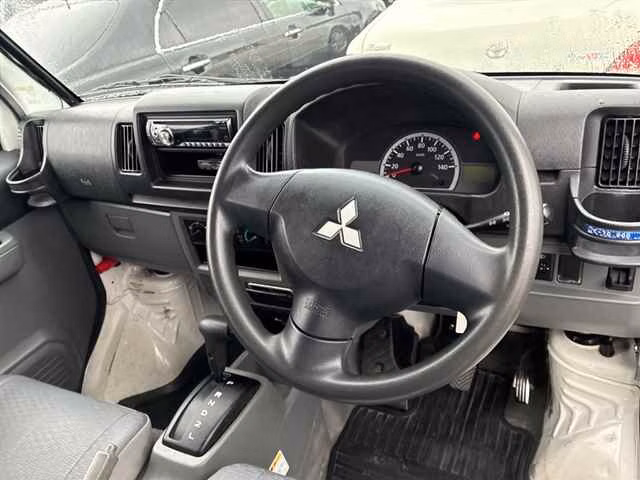 MITSUBISHI MINICAB
