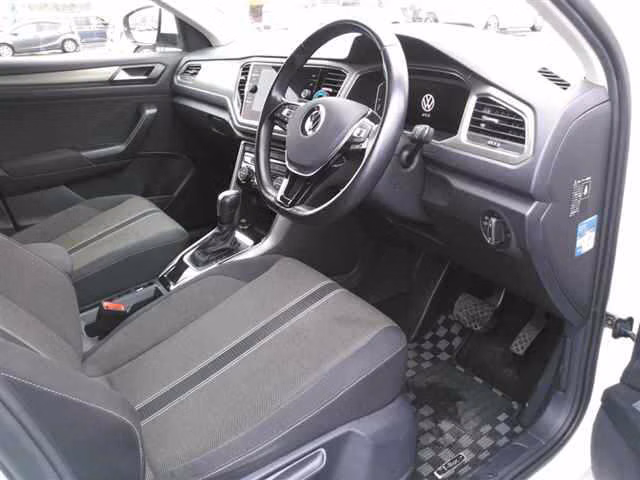 VOLKSWAGEN T-ROC