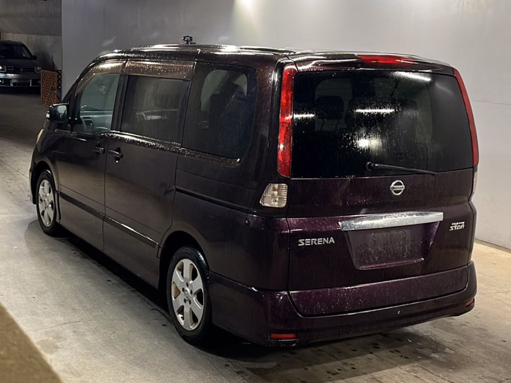 NISSAN SERENA