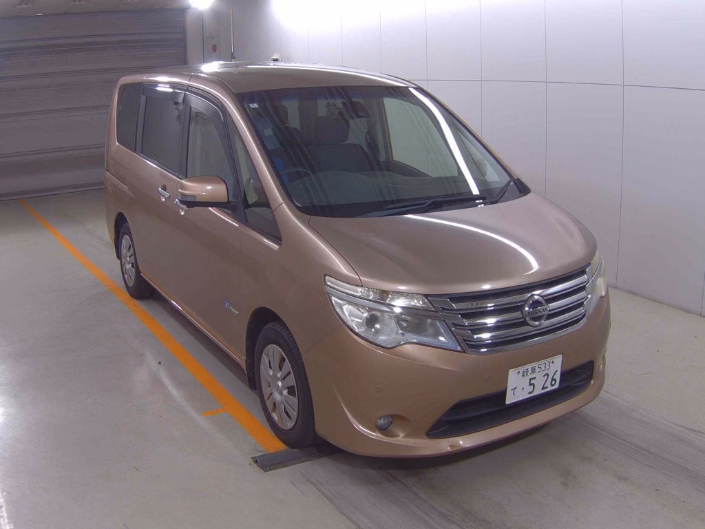 NISSAN SERENA