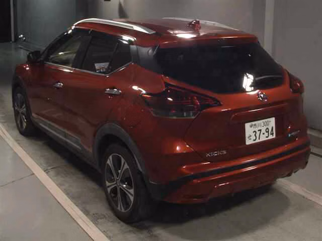 NISSAN KICKS