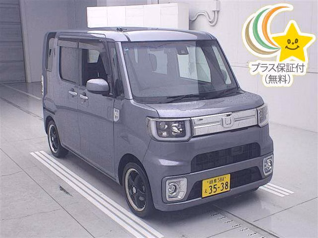 DAIHATSU WAKE