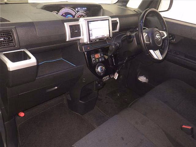 DAIHATSU WAKE