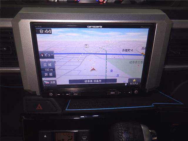 DAIHATSU WAKE