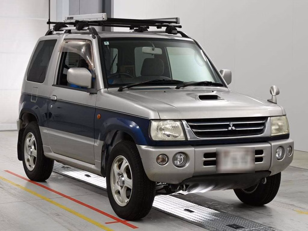 MITSUBISHI PAJERO MINI
