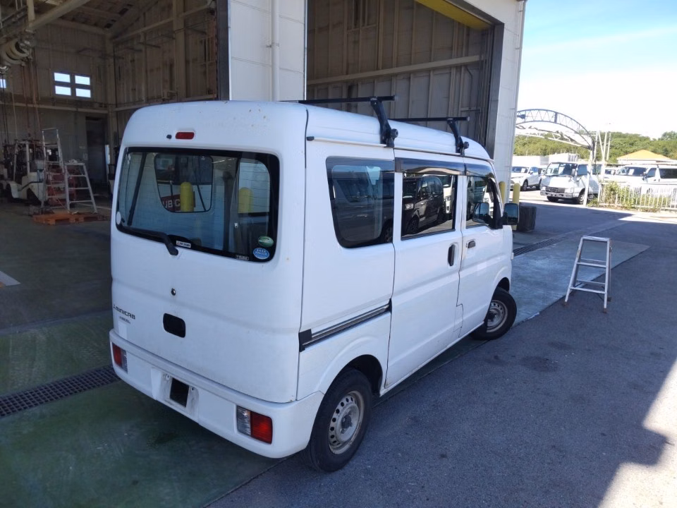 MITSUBISHI MINICAB