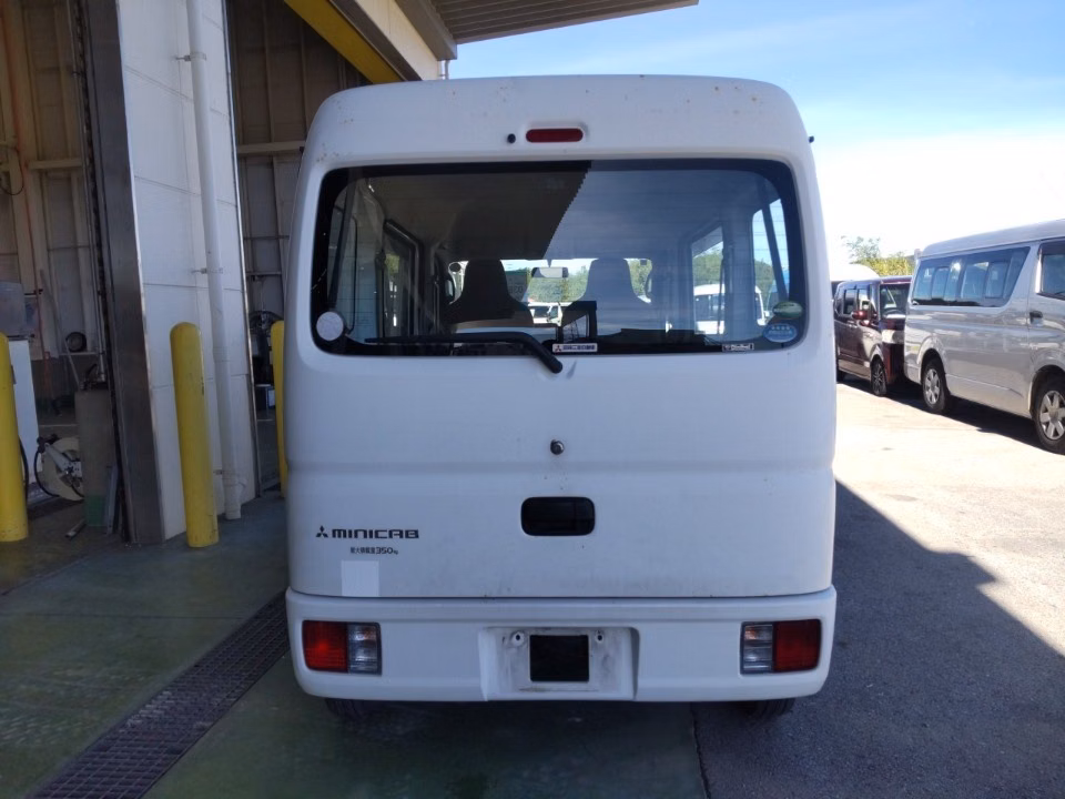 MITSUBISHI MINICAB