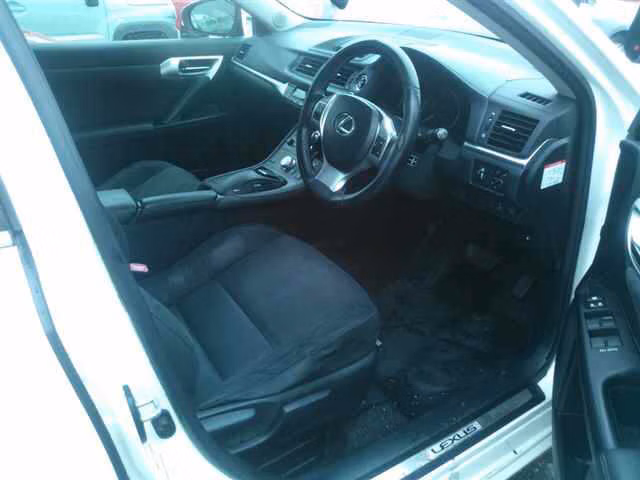 LEXUS CT200H