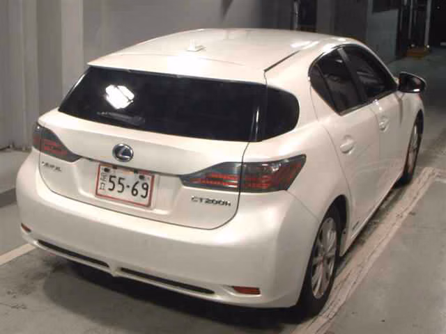 LEXUS CT200H