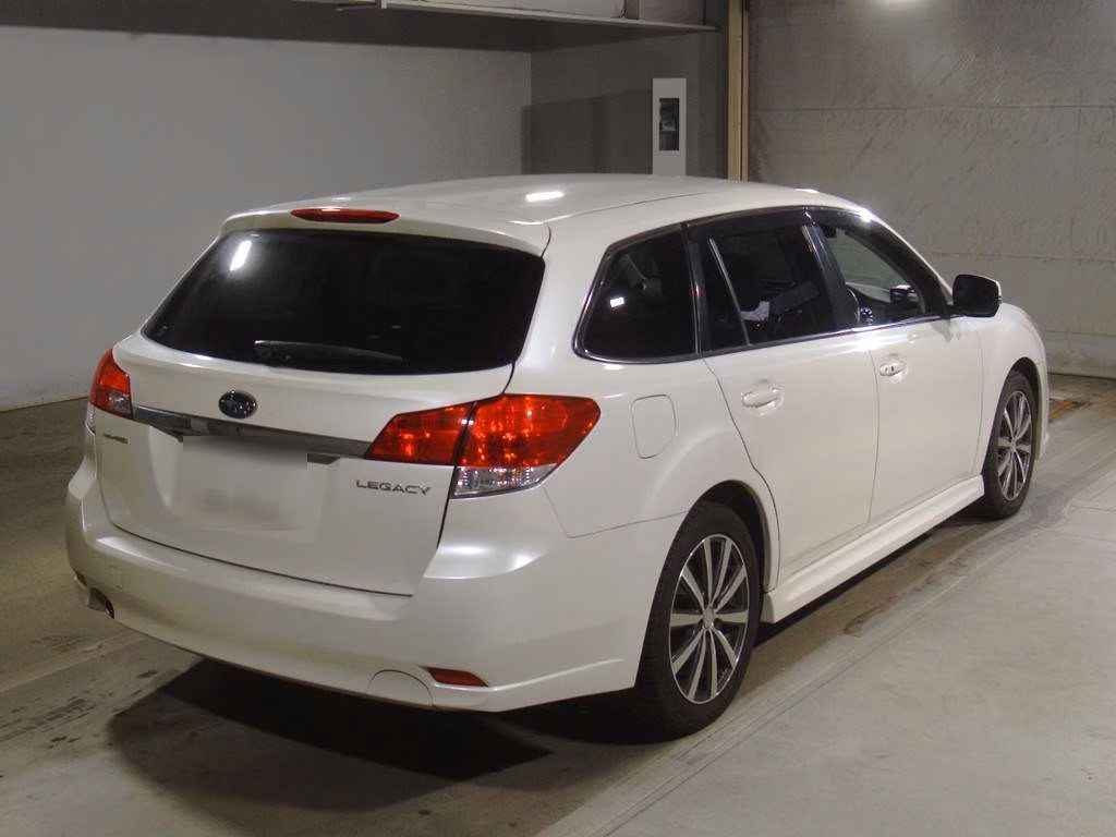 SUBARU LEGACY