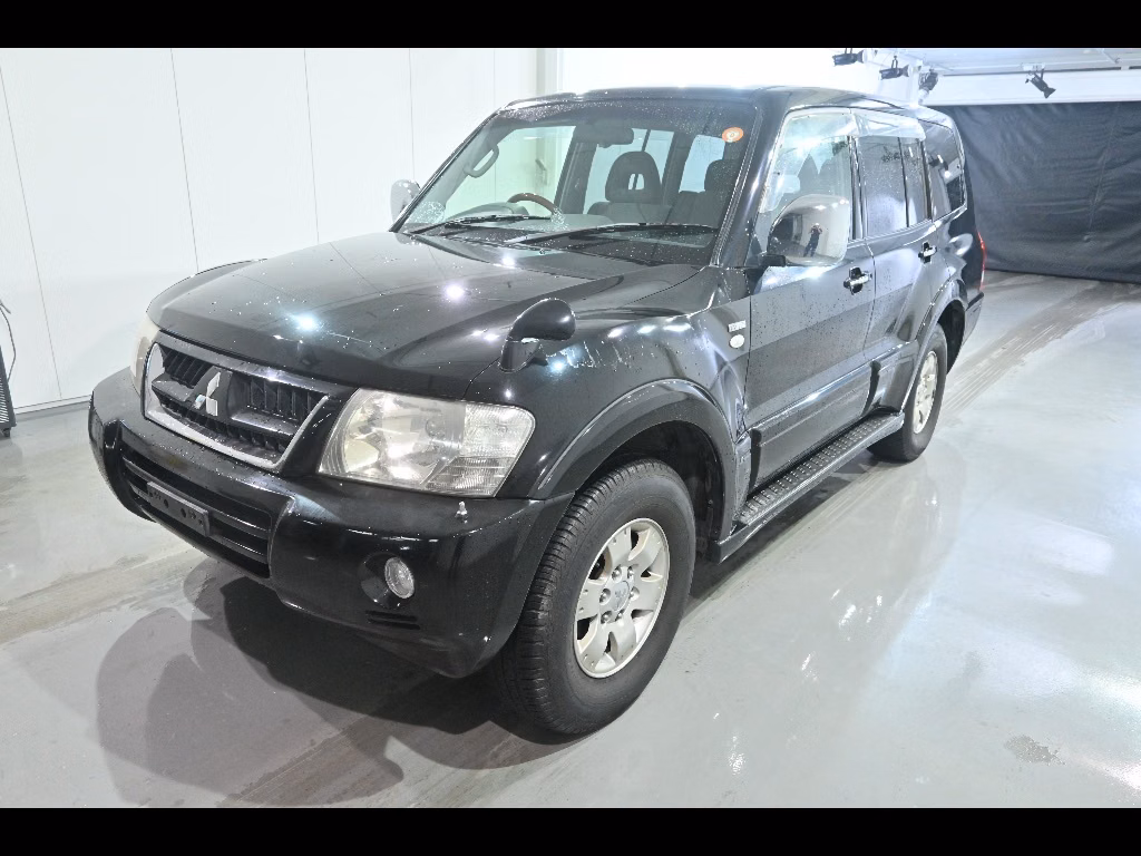 MITSUBISHI PAJERO