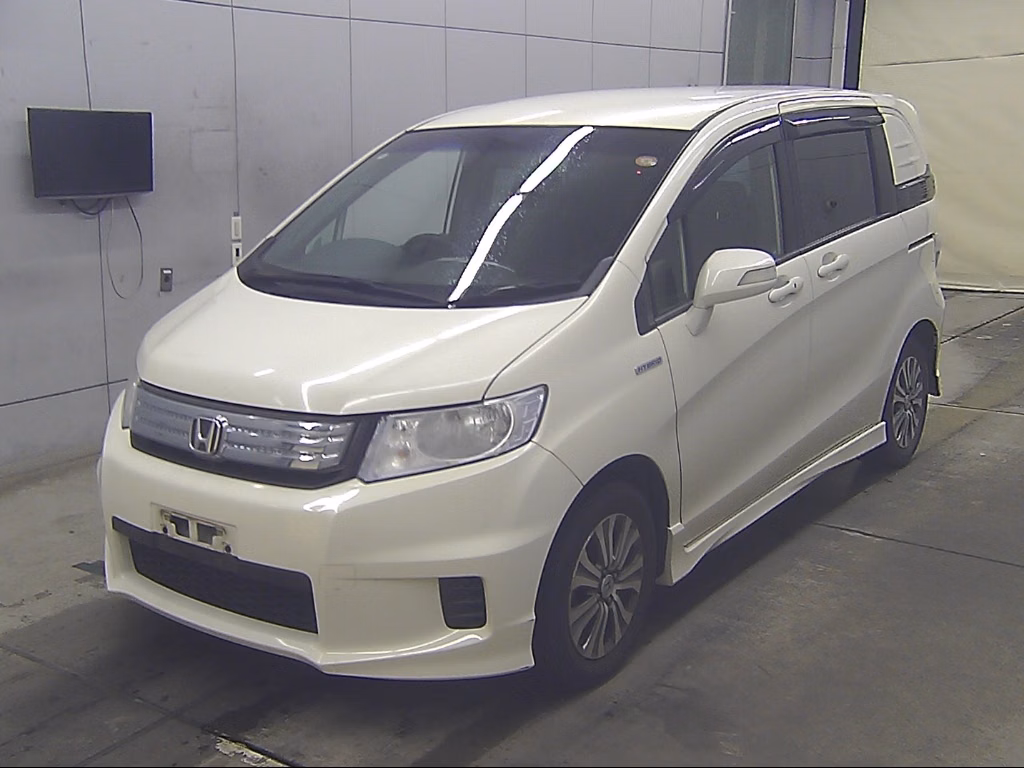 HONDA FREED SPIKE
