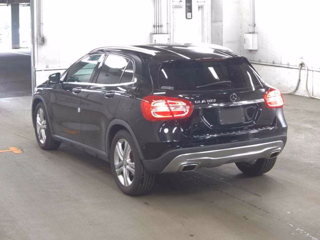 MERCEDES-BENZ GLA-CLASS