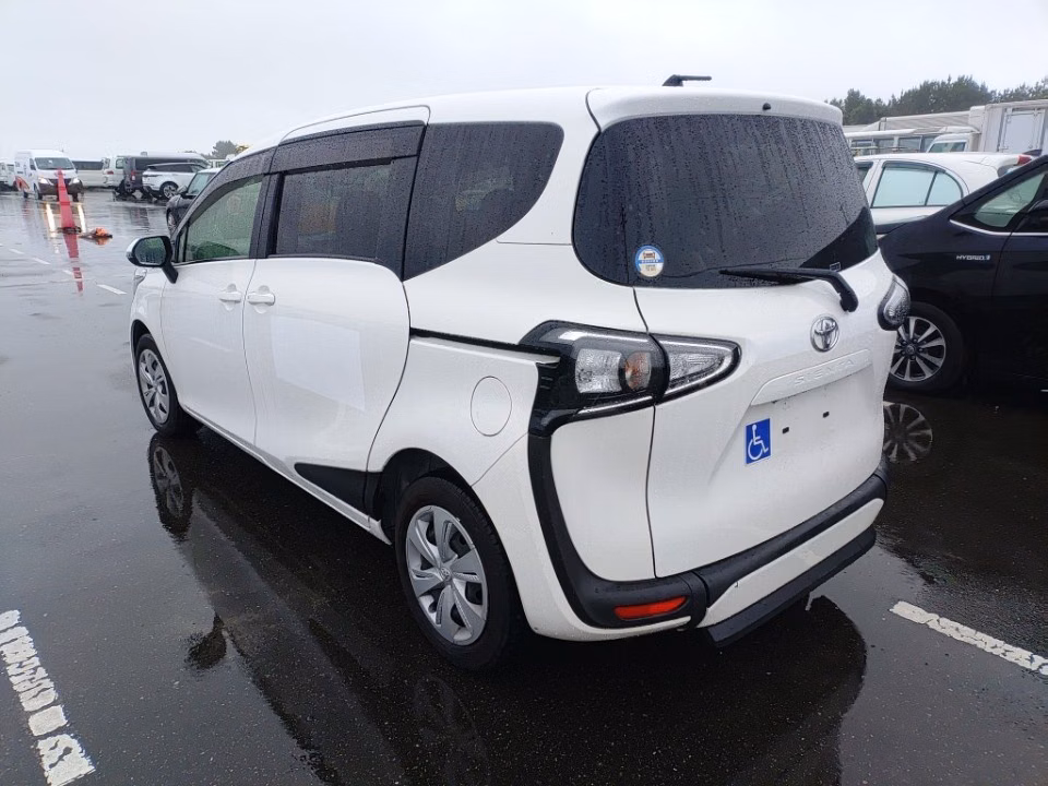 TOYOTA SIENTA