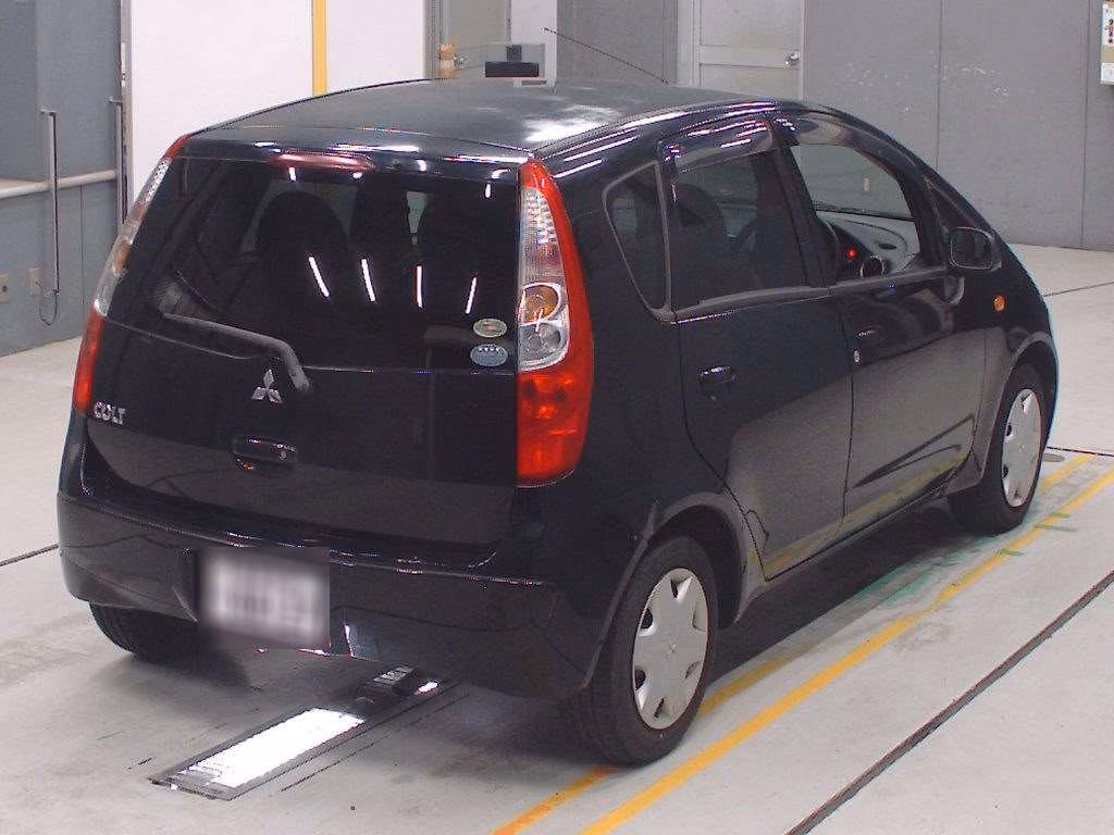 MITSUBISHI COLT