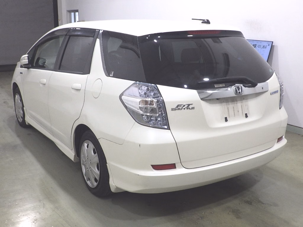HONDA FIT SHUTTLE