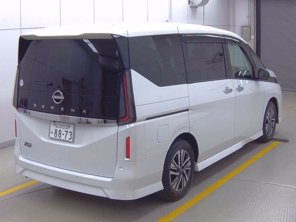 NISSAN SERENA