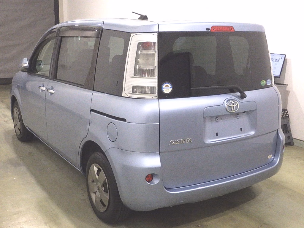 TOYOTA SIENTA