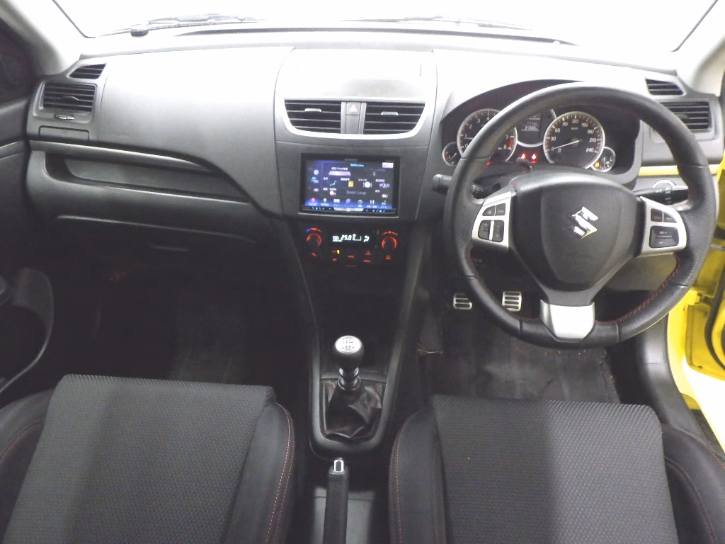 SUZUKI SWIFT
