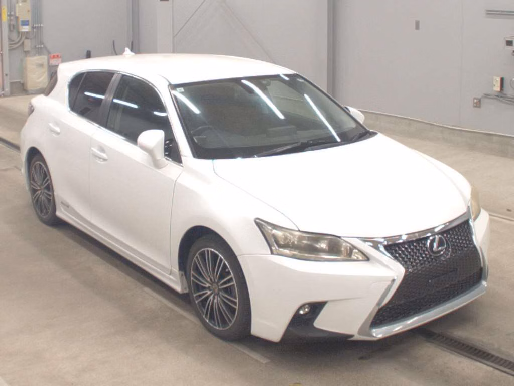 LEXUS CT200H