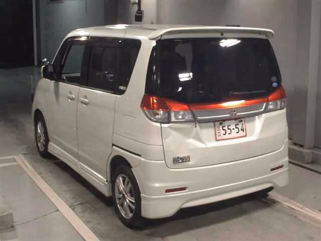 MITSUBISHI DELICA D:2