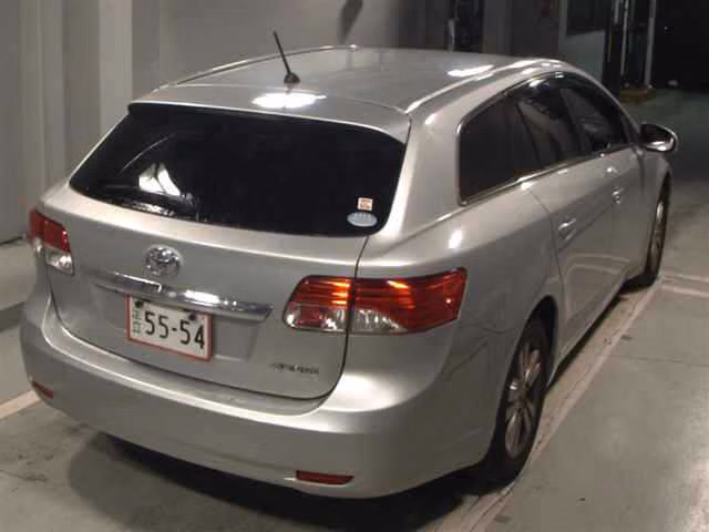 TOYOTA AVENSIS