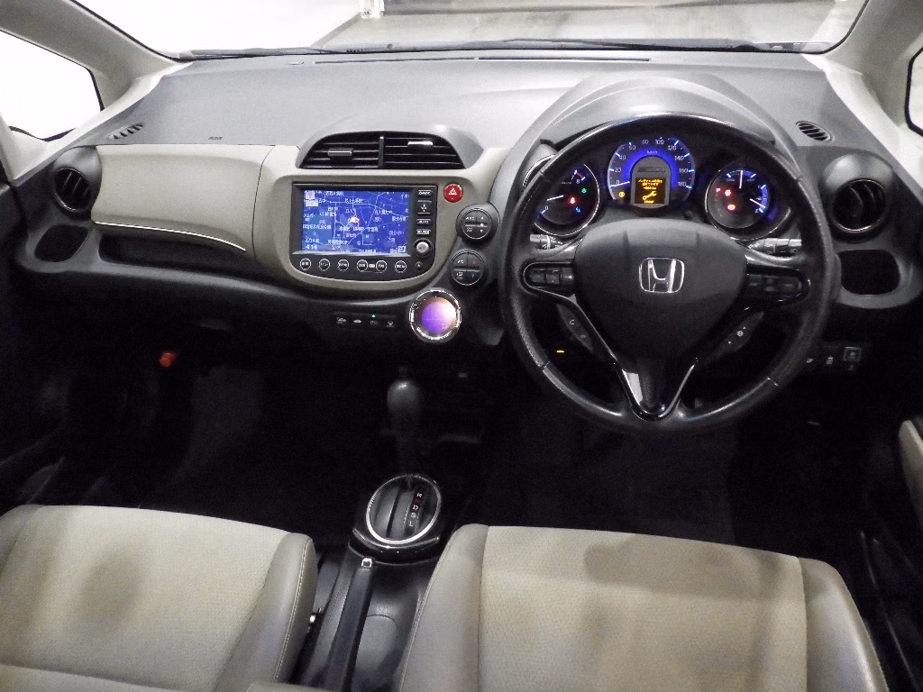 HONDA FIT SHUTTLE