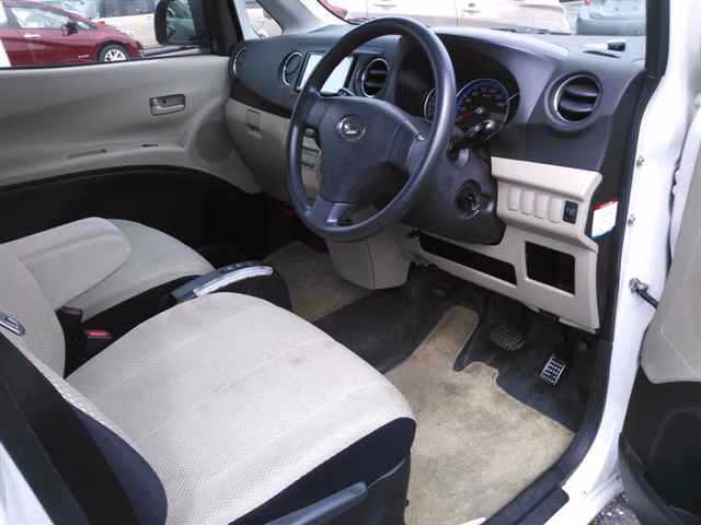 DAIHATSU TANTO EXE