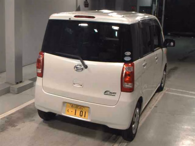 DAIHATSU TANTO EXE