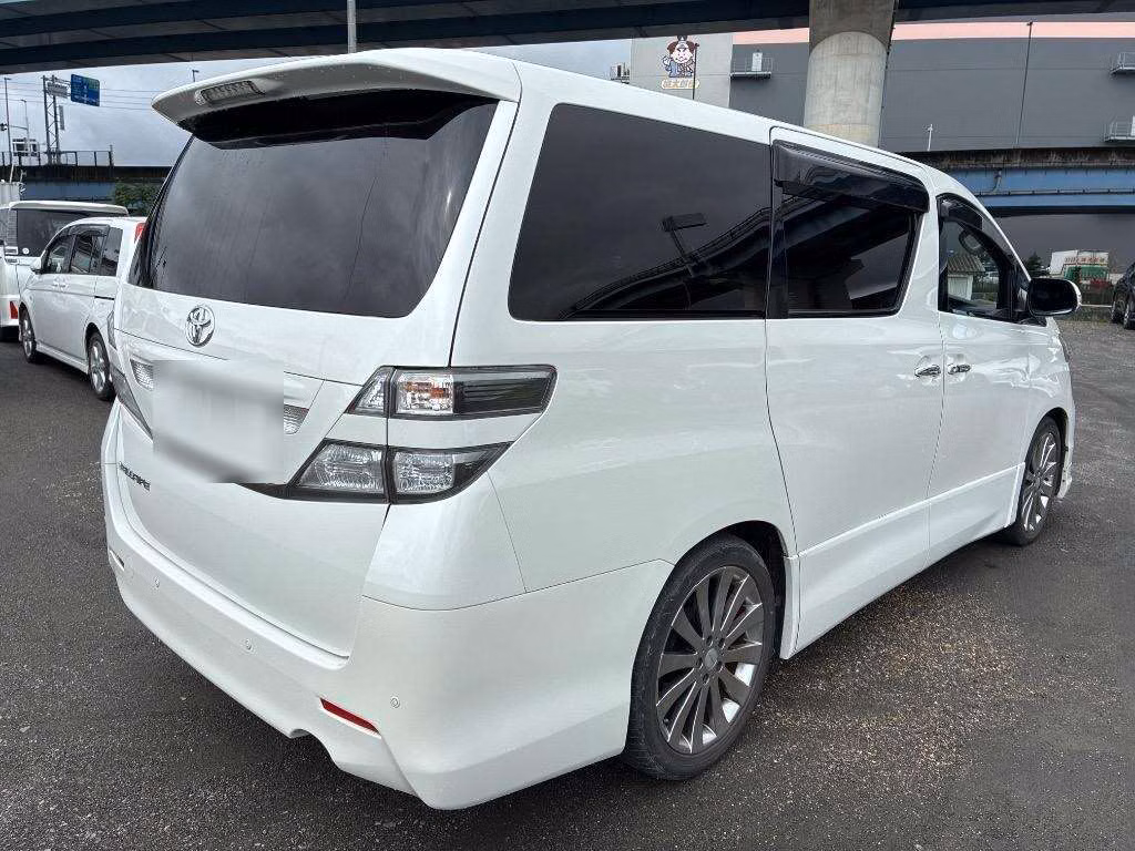 TOYOTA VELLFIRE