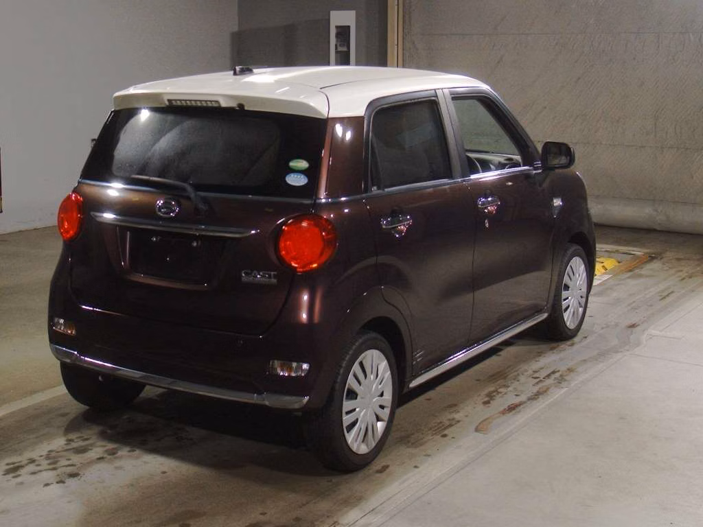DAIHATSU CAST